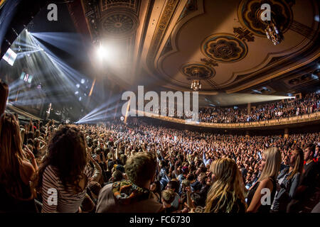 Detroit, Michigan, Stati Uniti d'America. Xvii gen, 2016. G-EAZY eseguendo sulla quando il suo oscuro Out World Tour presso il Tempio Massonico di Detroit, MI il 17 gennaio 2016 © Marc Nader/ZUMA filo/Alamy Live News Foto Stock