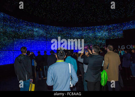 3D video wall presso la LG stand al CES Show di Las Vegas Foto Stock