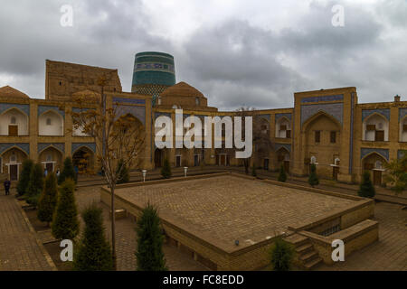 Cortile interno del Muhammad Amin-Khan Madrasah Foto Stock