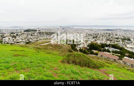 Vista aerea del centro cittadino di San Francisco skyline della città, California, Stati Uniti d'America. Una vista panoramica della linea costiera, ci Foto Stock