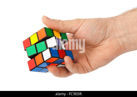 Cubo puzzle in mano Foto Stock