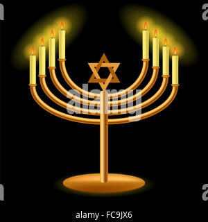 Oro Menorah con candele accese Foto Stock