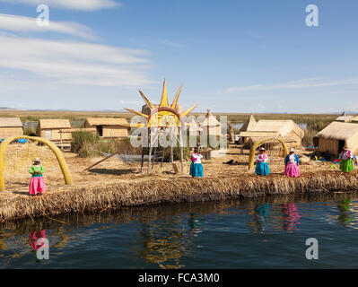 Isole Uros - Lago Titicaca Foto Stock