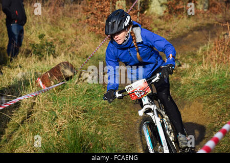 Pilota prendendo parte al NDH Cyclefix Chopwell Funduro, Chopwell, Gateshead, Regno Unito Foto Stock