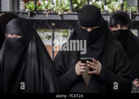 Londra, Regno Unito. Il 21 gennaio, 2016. Immagini di file: PM David Cameron spalle divieti sulla faccia musulmana veli come Tories plan offensiva contro la segregazione tra i sessi Credito: Guy Corbishley/Alamy Live News Foto Stock