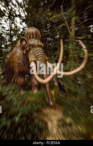 Karpin Abentura - i dinosauri del parco a tema nella provincia di Bilbao, Paesi Baschi Foto Stock