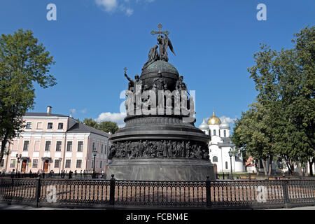Il Millennio della Russia un monumento nel parco del Cremlino, Veliky Novgorod Oblast di Novgorod, Russia. Foto Stock