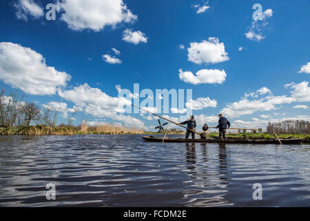 Paesi Bassi, Reeuwijk, Oukoopse polder, draghe di torba Foto Stock