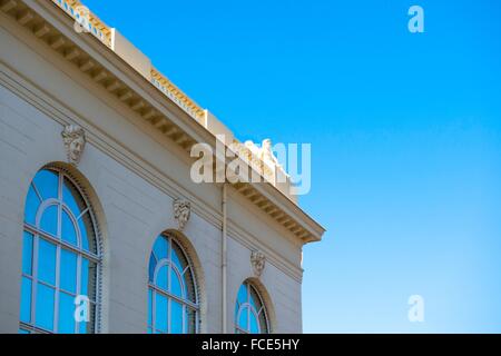Francia, Normandia, Deauville casino , vista laterale dell'esterno in stile classico Foto Stock