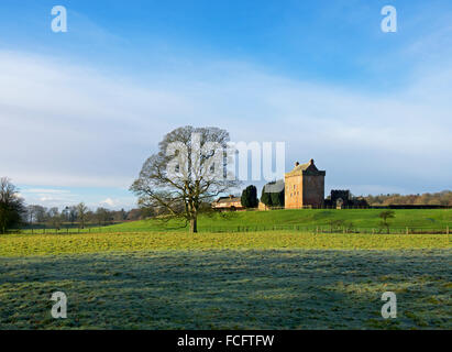 Torre Kirkandrews, casa fortificata a Kirkandrews-su-Esk, Cumbria, England Regno Unito Foto Stock