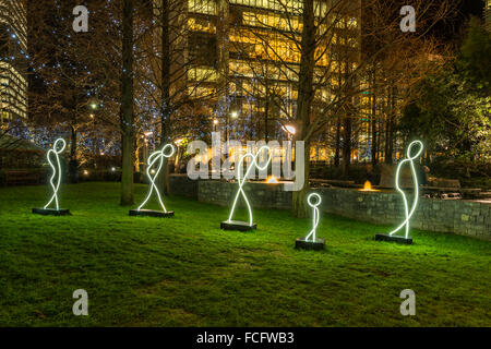 Winter Festival delle luci di arte di installazione per artista Alaa Minawi a Canary Wharf, London REGNO UNITO Foto Stock