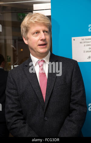 Orpington, Regno Unito, 22 Gennaio 2016,Jo Johnson MP apre la JTL apprendista centro di addestramento di Orpington Ken Credito: Keith Larby/Alamy Live News Foto Stock