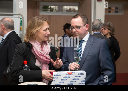 Orpington, Regno Unito, 22 Gennaio 2016,gli ospiti presso l'apprendista JTL training center apertura in Orpington Ken Credito: Keith Larby/Alamy Live News Foto Stock