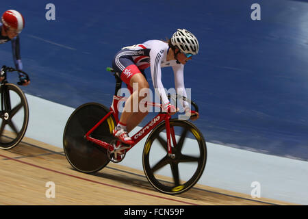 Manchester, Regno Unito. 23 gennaio, 2016. Regno Unito rivoluzione round della serie 6 a livello nazionale centro ciclistico. Dan Cooke/ Alamy Live News Credito: Dan Cooke/Alamy Live News Foto Stock