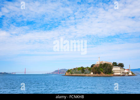 Golden Gate bridge e di Alcatraz da SF bay Foto Stock