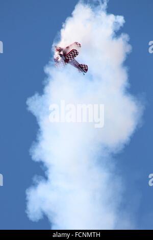 G-PARG, una proprietà privata speciale Pitts, visualizza all'Airshow scozzese nel 2014. Foto Stock