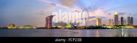 Panorama di Singapore dello skyline della città di Marina Bay Foto Stock