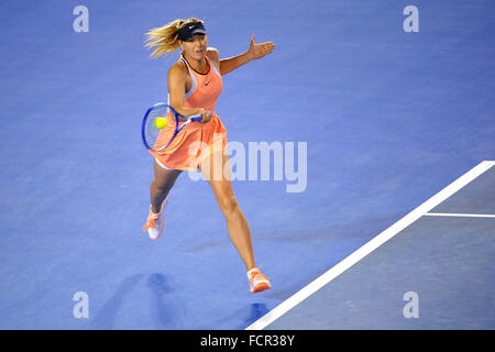 Melbourne Park, Melbourne, Australia. 24 gen 2016. Maria Sharapova (RUS) battiti B Bencic (SWI) in 2 stretta imposta 7-5 e 7-5 © Azione Sport Plus/Alamy Live News Foto Stock