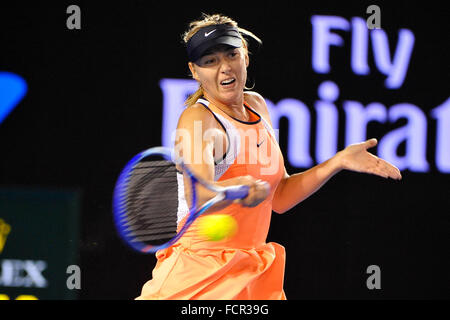 Melbourne Park, Melbourne, Australia. 24 gen 2016. Maria Sharapova (RUS) battiti B Bencic (SWI) in 2 set di chiudere © Azione Sport Plus/Alamy Live News Foto Stock