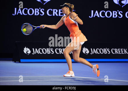 Melbourne Park, Melbourne, Australia. 24 gen 2016. Maria Sharapova (RUS) battiti B Bencic (SWI) in 2 set di chiudere © Azione Sport Plus/Alamy Live News Foto Stock