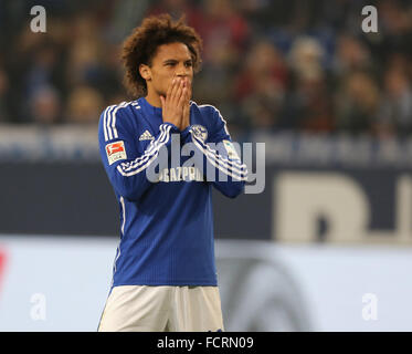 Gelsenkirchen (Germania). Il 24 gennaio, 2016. Il calcio Bundesliga, FC Schalke 04 vs Werder Brema, Gelsenkirchen, Germania, 24.01.2016: Leroy sane (Schalke). Credito: Juergen schwarz/Alamy Live News Foto Stock