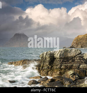 Il Cuillin Hills da Elgol, l'Isola di Skye in Scozia Foto Stock