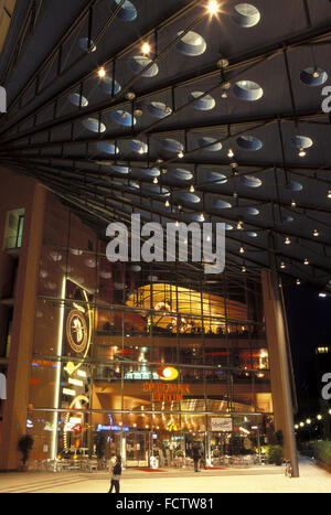 DEU, Germania, Berlino, Casinò Berlin al Marlene-Dietrich square. DEU, Deutschland, Berlino, Spielbank Berlin am Marlene-Dietr Foto Stock