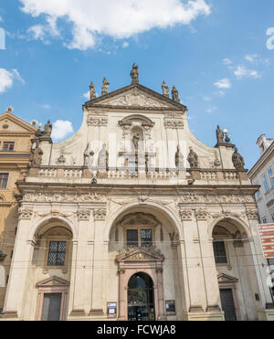 Praga - 5 agosto: la chiesa di San Salvatore è considerato uno dei più importanti monumenti barocchi di Praga.L'ingresso è l Foto Stock