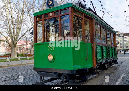 RETRO Vintage Tram Siemens per le strade di Sofia nel dicembre 2015, Bulgaria Foto Stock