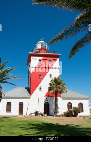 Historic Green Point Lighthouse (1824), Mouille Point, Città del Capo, Provincia del Capo occidentale, Repubblica del Sud Africa Foto Stock