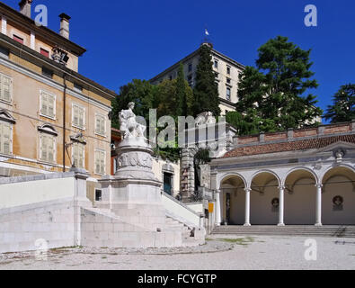 Udine Piazza della Liberta im Zentrum - Udine, Udine Piazza della Liberta nella città Foto Stock