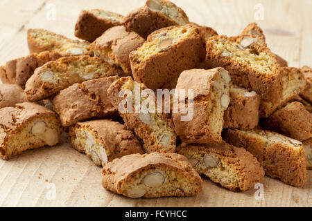 Freschi di forno cantuccini biscotti Foto Stock