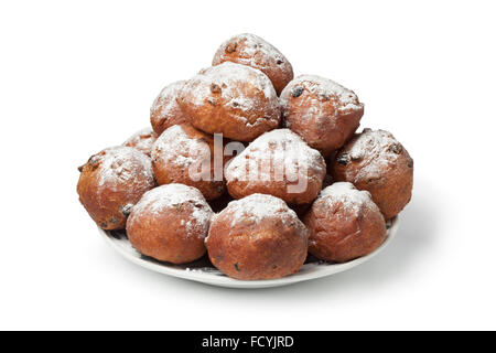 Cumulo di confetti frittelle fritte o oliebollen su sfondo bianco Foto Stock