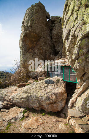 Un rifugio di montagna Tomy sul Pic de Sailfort vicino banyuls sur Mer Foto Stock