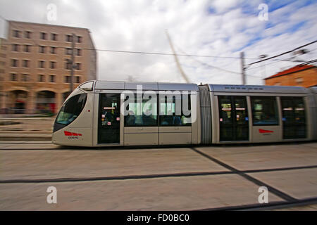 Luce treno in movimento sfocate, Gerusalemme, Israele Foto Stock