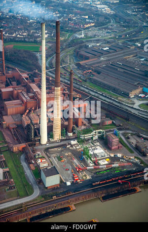 Vista aerea, ThyssenKrupp Steel, l'impianto di sinterizzazione camini Schwelgern, mulino di acciaio Marxloh di Duisburg, Duisburg, la zona della Ruhr, Foto Stock