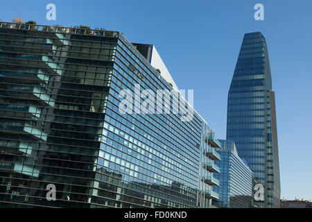 Diamond Tower e il Diamantini edifici progettati da Kohn Pedersen Fox in la Porta Nuova di Milano, Italia. Foto Stock