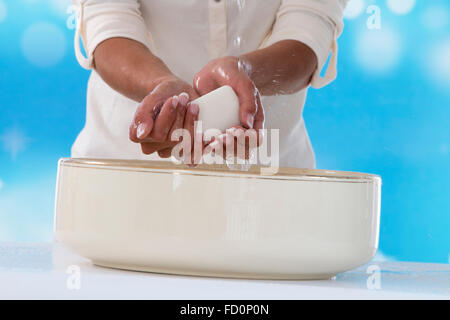 Il lavaggio di pulizia delle mani Foto Stock