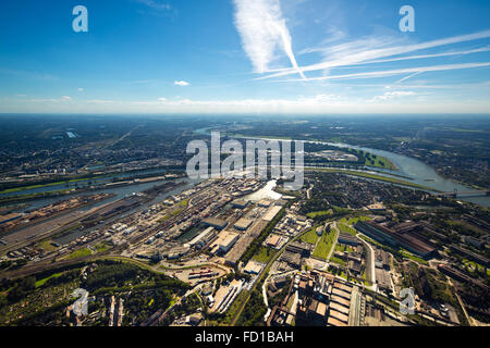 Porto di Duisburg, Duisport Ruhr, Rhine-Herne Canal, trasporti sulle vie navigabili interne, container port, Duisburg, distretto della Ruhr Foto Stock