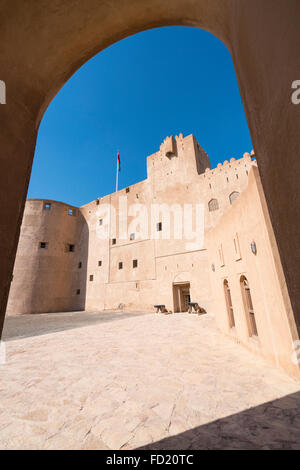 Vista esterna del centro storico il Forte Jabrin in Oman Foto Stock