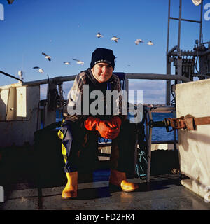 Pesca pelagica pescatori al lavoro in Fraserburgh Scozia Jake Bellamy Foto Stock