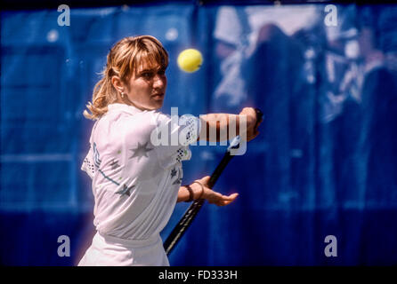 Steffi Graf (GER) competono al 1988 US Open nell'anno ha vinto il Golden Slam. Foto Stock