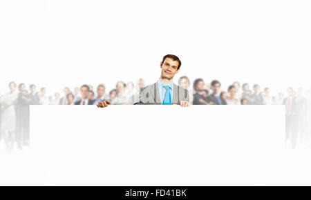 Immagine della giovane azienda intestazione vuota con la folla di gente di affari a sfondo Foto Stock