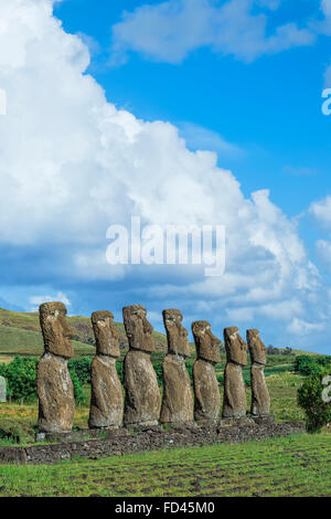 Ahu Akivi, Ahu Akivi Moais, Cile, Isola di Pasqua, Parco Nazionale di Rapa Nui, Patrimonio Mondiale dell Unesco Foto Stock