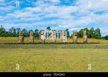 Ahu Akivi, Ahu Akivi Moais, Cile, Isola di Pasqua, Parco Nazionale di Rapa Nui, Patrimonio Mondiale dell Unesco Foto Stock