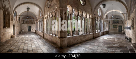 Il chiostro del convento francescano, Dubrovnik, Croazia Foto Stock