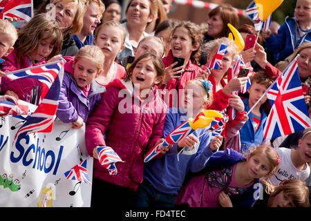 Torcia olimpica a Bury Town Hall . Foto Stock