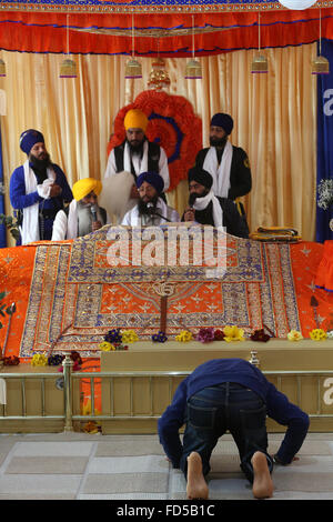 Singh Sabha gurdwara, Bobigny, Francia. Santuario. Hola Mohalla (Capodanno) giorno. Foto Stock