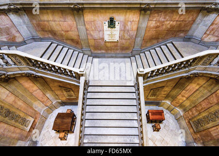 Scale in Borsa Palace (Palacio da Bolsa) a Porto, Portogallo. Foto Stock