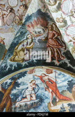 All'interno del Santuario di Atotonilco Messicano con il Barocco folk murales dipinti sui soffitti e pareti in Atotonilco, Messico. Le pitture sono state realizzate da Antonio Martinez de Pocasangre e Jose Maria Barajas per un periodo di trenta anni ed è conosciuta come la Cappella Sistina del Messico. Foto Stock